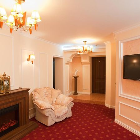 7 Sky Hotel Klinicheskaya Street Kiev Esterno foto