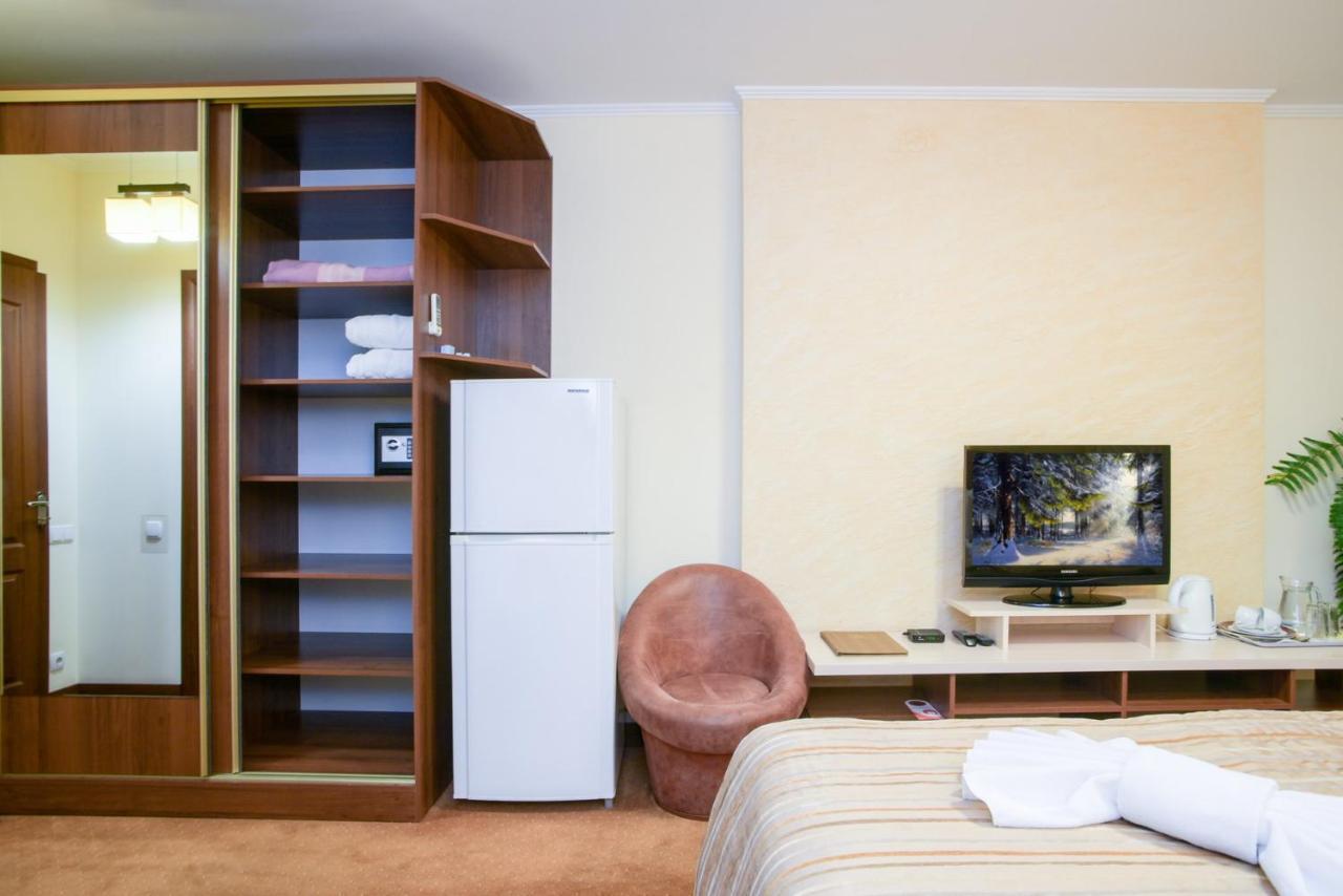 7 Sky Hotel Klinicheskaya Street Kiev Esterno foto