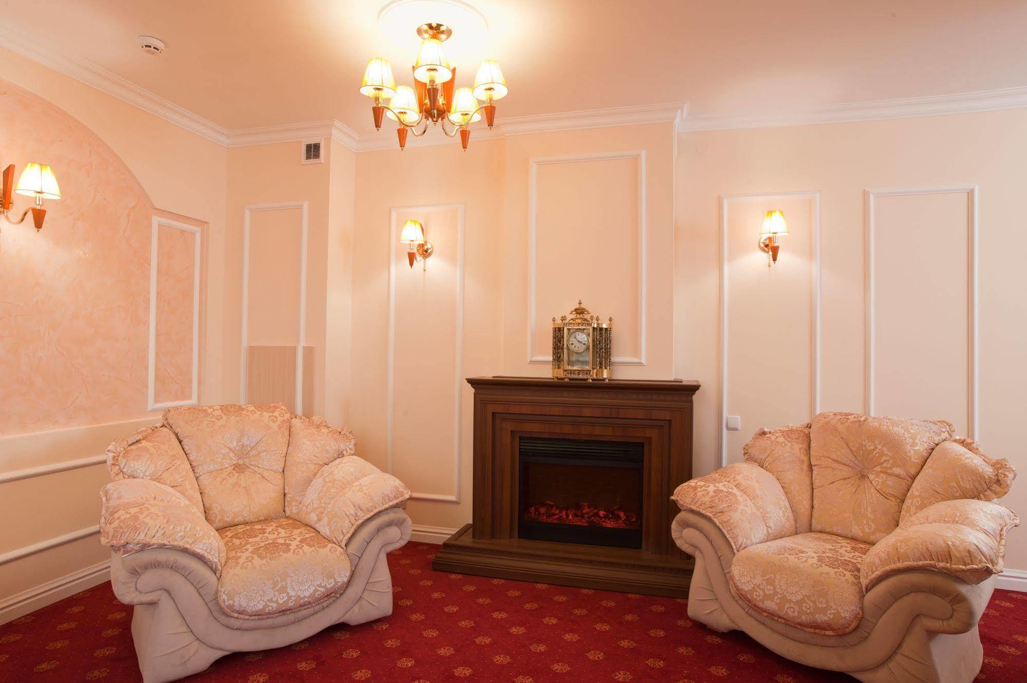 7 Sky Hotel Klinicheskaya Street Kiev Esterno foto