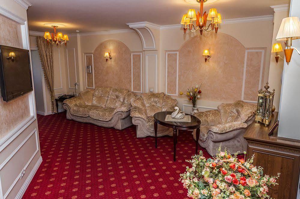 7 Sky Hotel Klinicheskaya Street Kiev Esterno foto