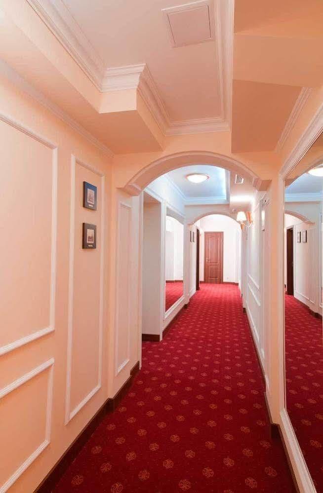 7 Sky Hotel Klinicheskaya Street Kiev Esterno foto